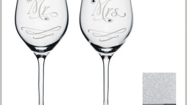 Swarovski kristályos Mr. és Mrs. boros poharak 360ml díszdobozban, (gravírozható)